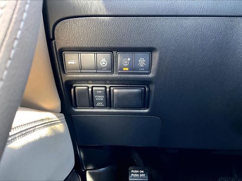 Used 2020 Nissan Armada Platinum w/ Captain's Chairs Package image 35