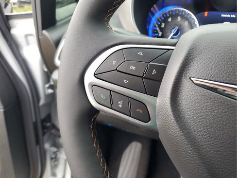 New 2026 Chrysler Pacifica Pinnacle FWD image 7