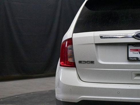 Used 2013 Ford Edge Limited image 12