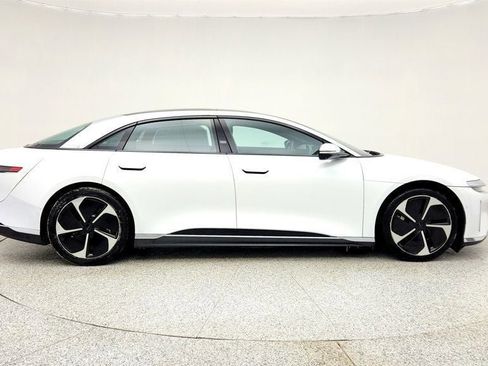 Used 2023 Lucid Air Touring image 4