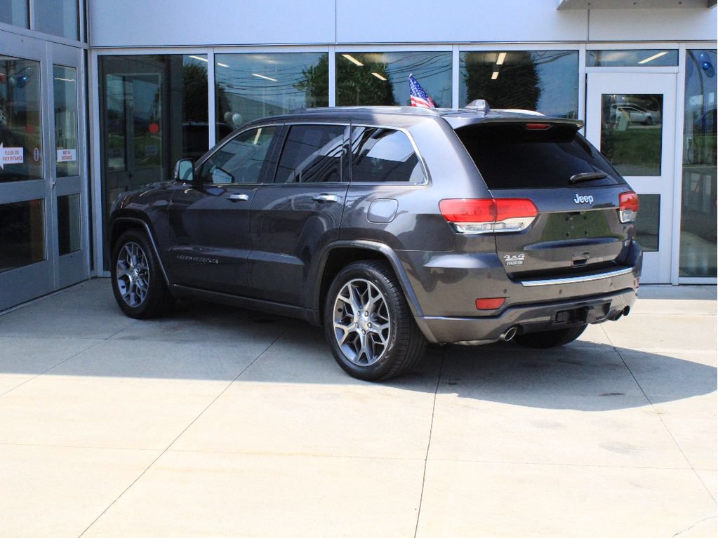 Used 2021 Jeep Grand Cherokee Overland AWD/4WD image 8