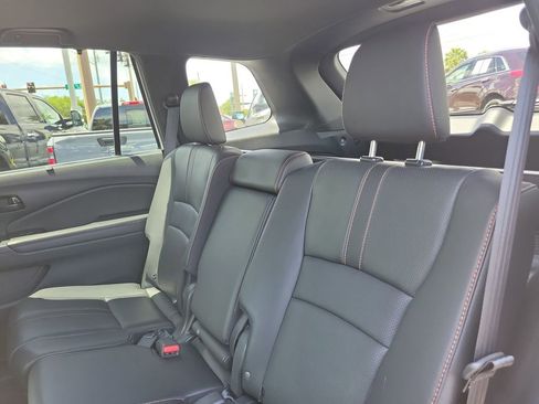 Used 2023 Honda Passport TrailSport image 10