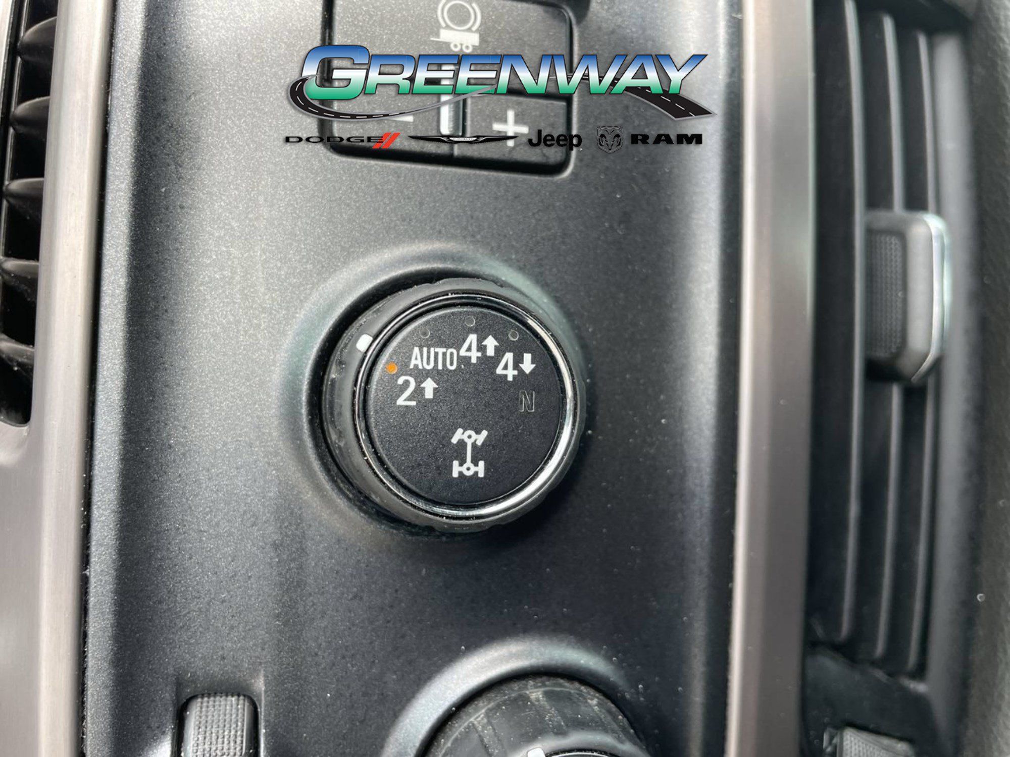 Used 2018 GMC Sierra 1500 SLT w/ All Terrain Package AWD/4WD image 25