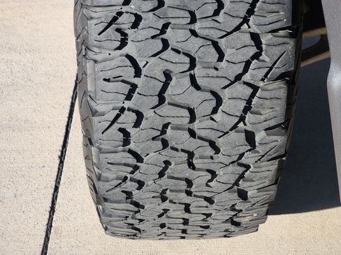 Used 2018 Ford F150 Raptor w/ Equipment Group 802A Luxury image 10