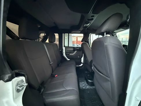Used 2017 Jeep Wrangler Unlimited Sport image 26