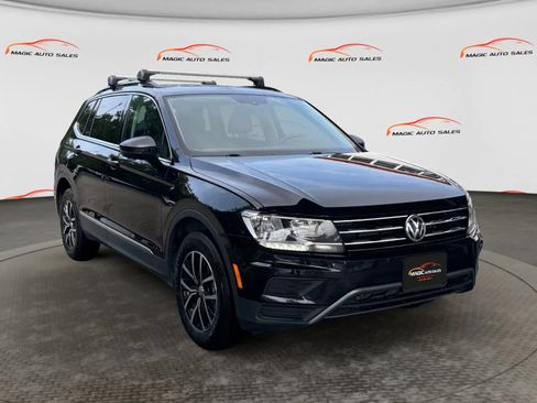 Used 2021 Volkswagen Tiguan SE w/ Panoramic Sunroof Package AWD/4WD image 5
