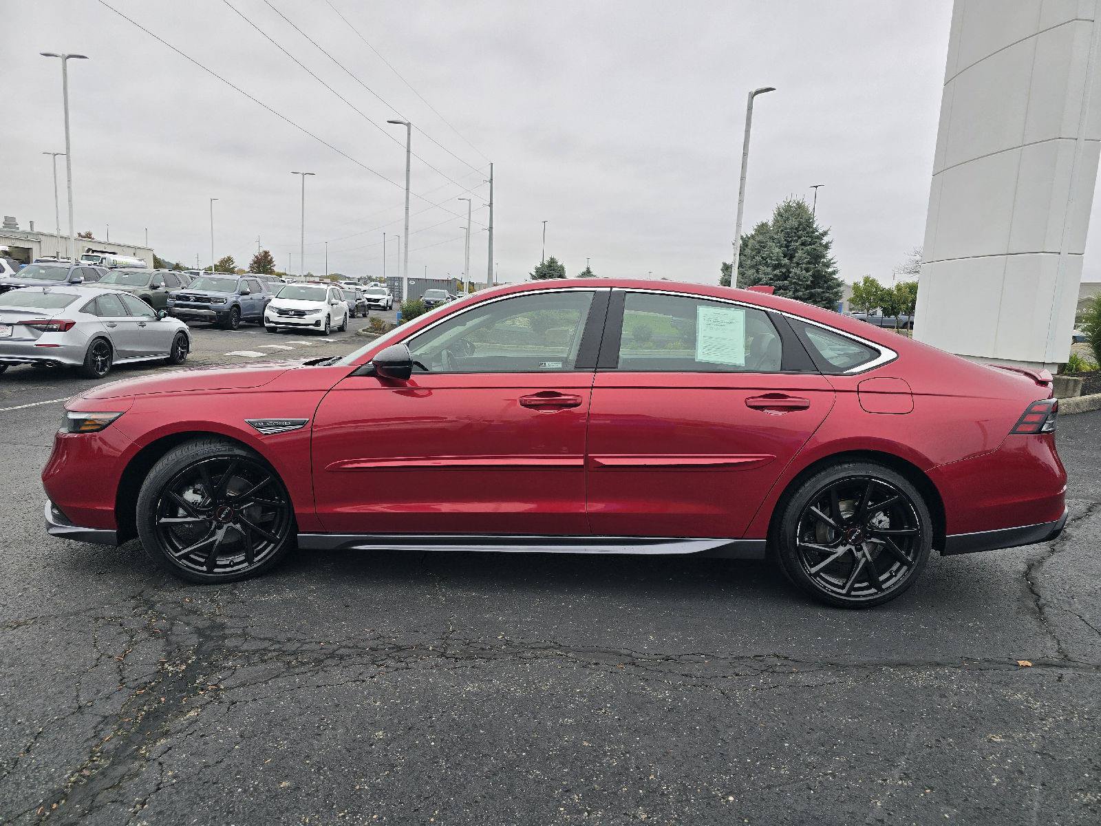 Used 2024 Honda Accord Touring image 4