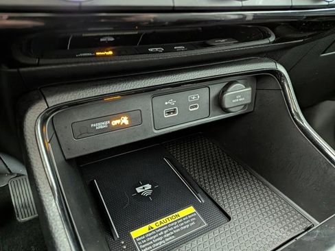 Used 2024 Honda CR-V EX-L image 12