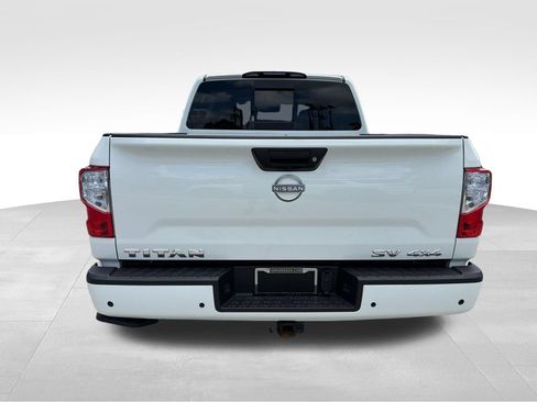 Certified 2024 Nissan Titan SV w/ SV Convenience Package AWD/4WD image 7