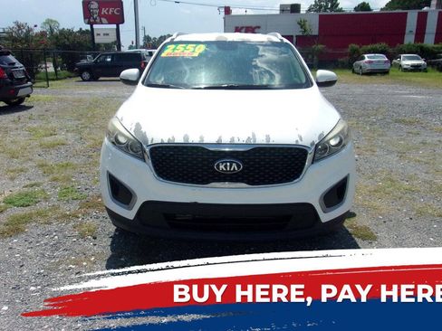 Used 2018 Kia Sorento FWD image 1
