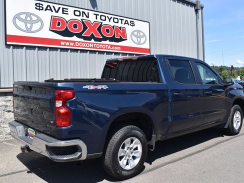 Used 2021 Chevrolet Silverado 1500 LT AWD/4WD image 5
