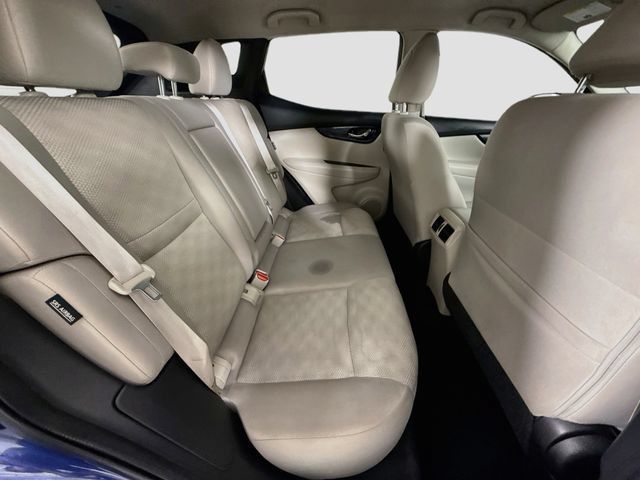 Used 2022 Nissan Rogue Sport SV FWD image 25