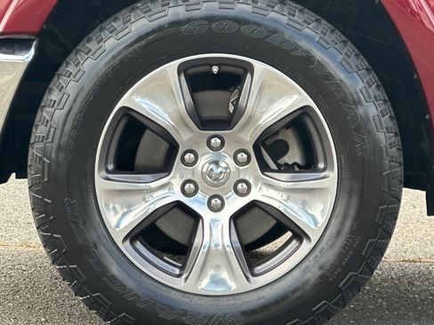 Used 2019 RAM 1500 Laramie AWD/4WD image 24