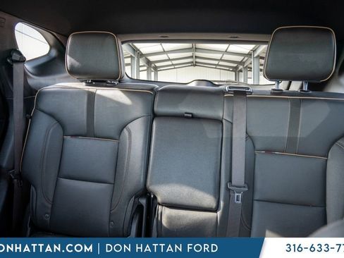 Used 2024 Chevrolet Blazer Premier image 18