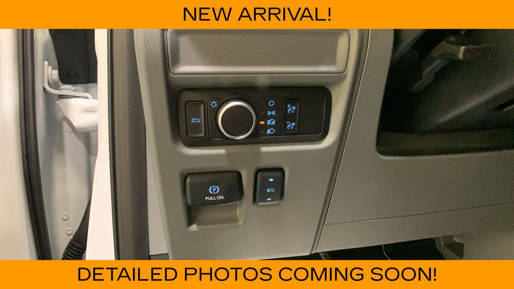 Used 2025 Ford F150 Lightning XLT AWD/4WD image 31