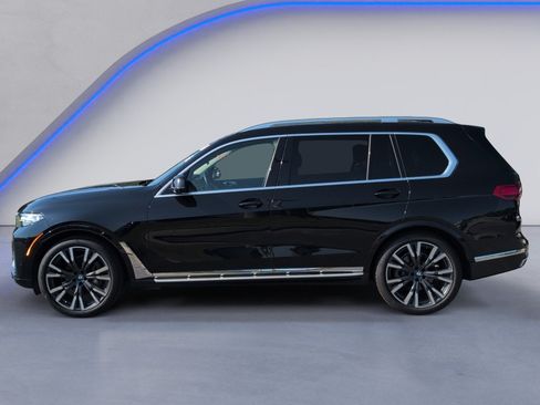 Used 2020 BMW X7 xDrive40i w/ Premium Package AWD/4WD image 3