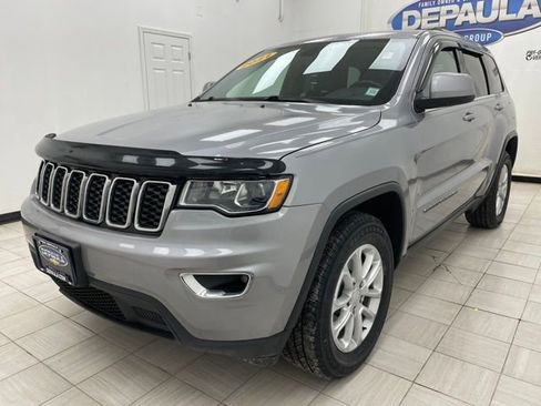 Used 2021 Jeep Grand Cherokee Laredo image 16