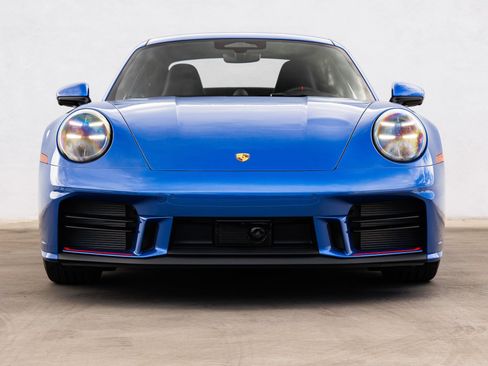 Certified 2026 Porsche 911 Carrera T RWD image 10