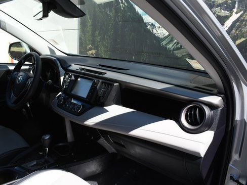 Certified 2018 Toyota RAV4 Limited w/ All Weather Liner Package image 25