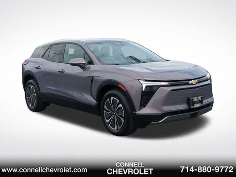 Used 2024 Chevrolet Blazer EV LT AWD/4WD image 3