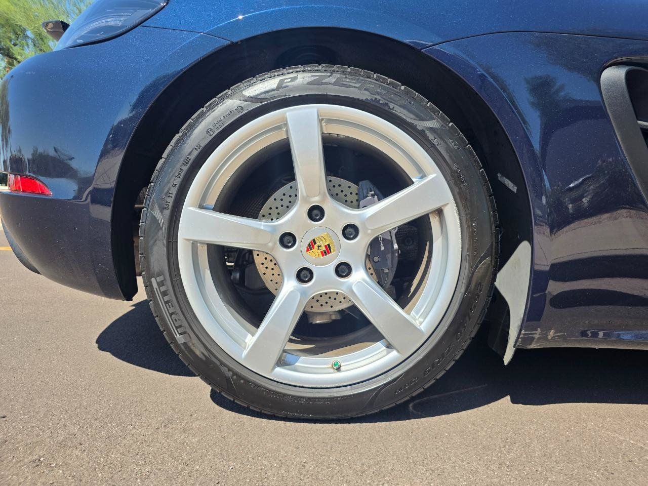 Used 2018 Porsche 718 Cayman RWD image 35