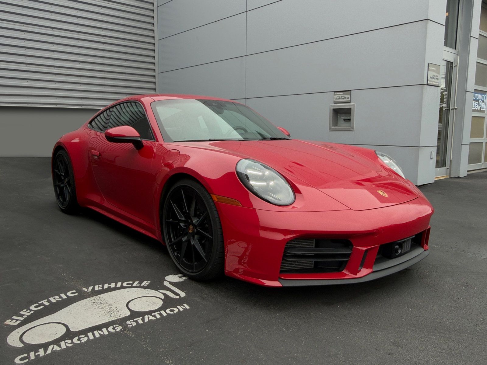 Used 2025 Porsche 911 Carrera S RWD image 7