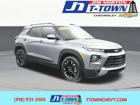 Used 2023 Chevrolet TrailBlazer LT FWD image 1