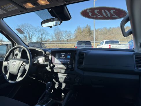 Used 2023 Nissan Frontier S w/ Technology Package image 15
