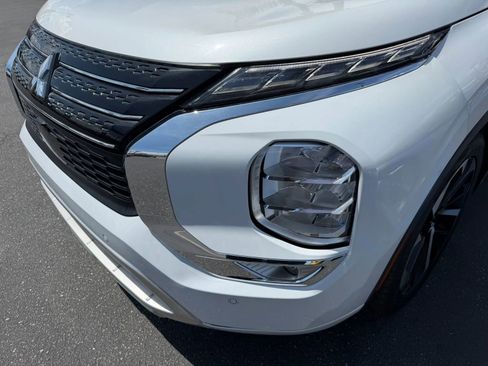 Used 2024 Mitsubishi Outlander SEL FWD image 4