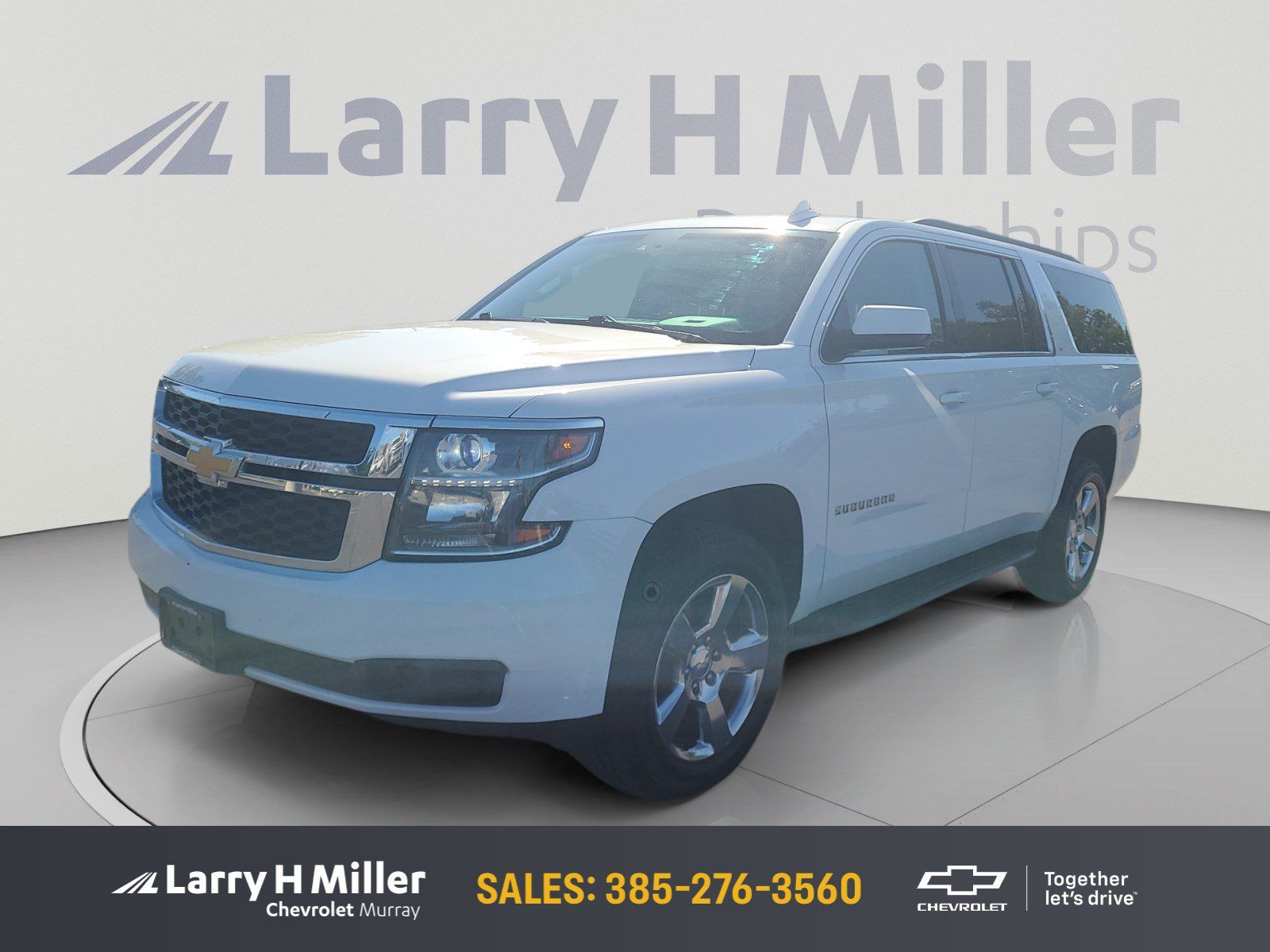 Used 2017 Chevrolet Suburban LT RWD image 1