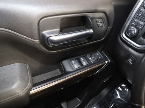 Used 2019 Chevrolet Silverado 1500 LT Trail Boss AWD/4WD image 25
