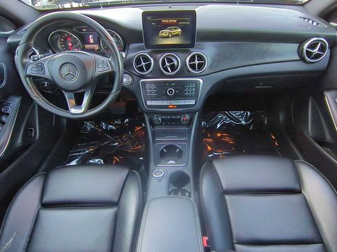 Used 2018 Mercedes-Benz GLA 250 4MATIC image 13