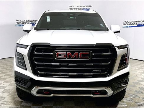 Used 2025 GMC Yukon AT4 Ultimate image 2