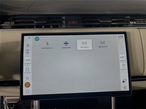 New 2025 Land Rover Range Rover SE image 15