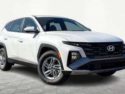 New 2025 Hyundai Tucson SE
