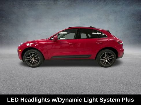 Used 2022 Porsche Macan image 13