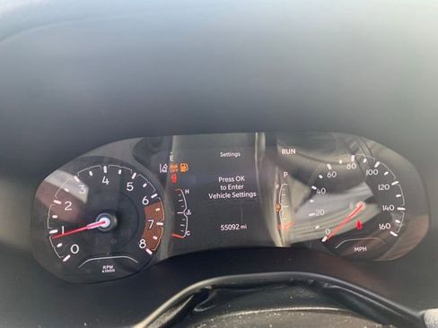 Used 2024 Jeep Compass Latitude image 12