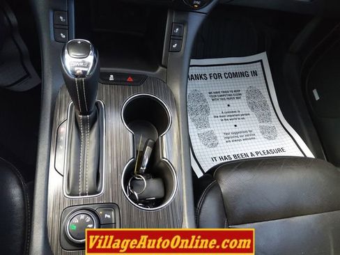 Used 2019 GMC Acadia SLT w/ LPO, Floor Liner Package AWD/4WD image 25