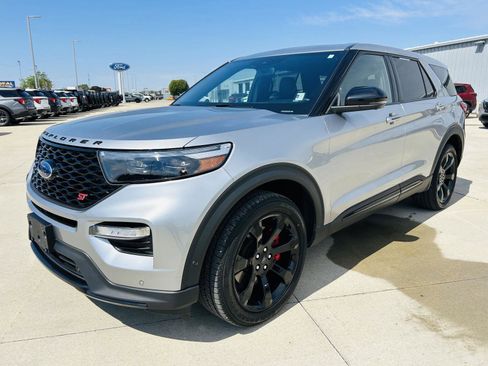 Used 2022 Ford Explorer ST w/ Equipment Group 401A AWD/4WD image 42