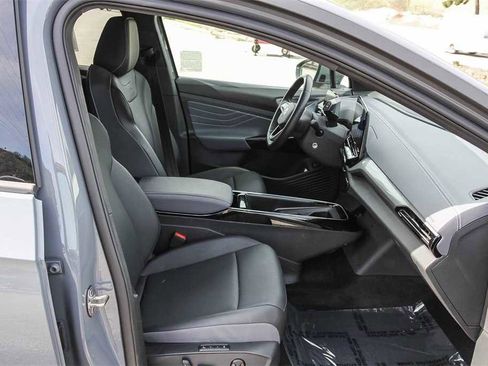 Used 2023 Volkswagen ID.4 Pro S image 18