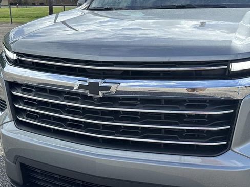 New 2026 Chevrolet Traverse LT w/ Driver Confidence Package FWD image 3
