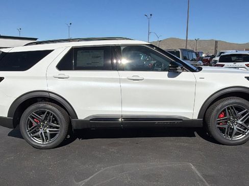New 2026 Ford Explorer ST-Line AWD/4WD image 2
