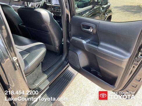 Used 2020 Toyota Tacoma Limited AWD/4WD image 21