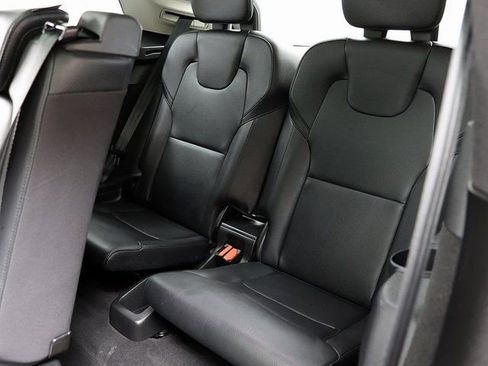 Used 2024 Volvo XC90 B5 Plus image 12