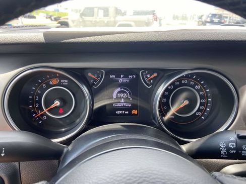 Used 2020 Jeep Wrangler Sport AWD/4WD image 19