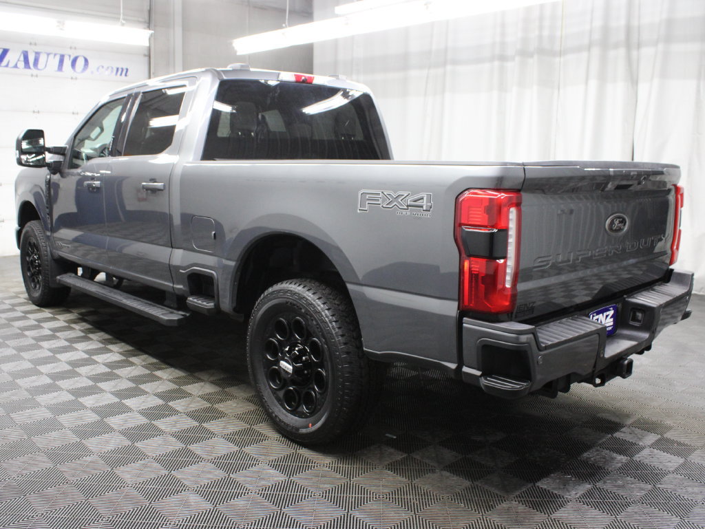 Used 2023 Ford F250 XLT w/ Black Appearance Package AWD/4WD image 7