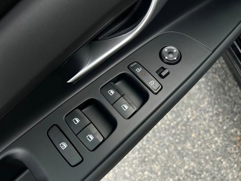 New 2026 Hyundai Elantra SE image 17