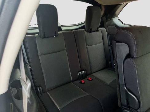 Used 2020 Nissan Pathfinder S AWD/4WD image 26