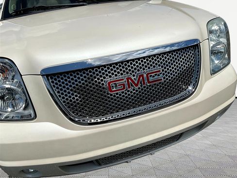 Used 2013 GMC Yukon Denali AWD/4WD image 33