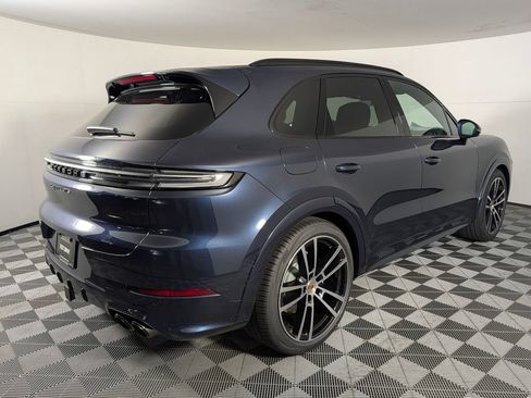 New 2026 Porsche Cayenne GTS AWD/4WD image 7